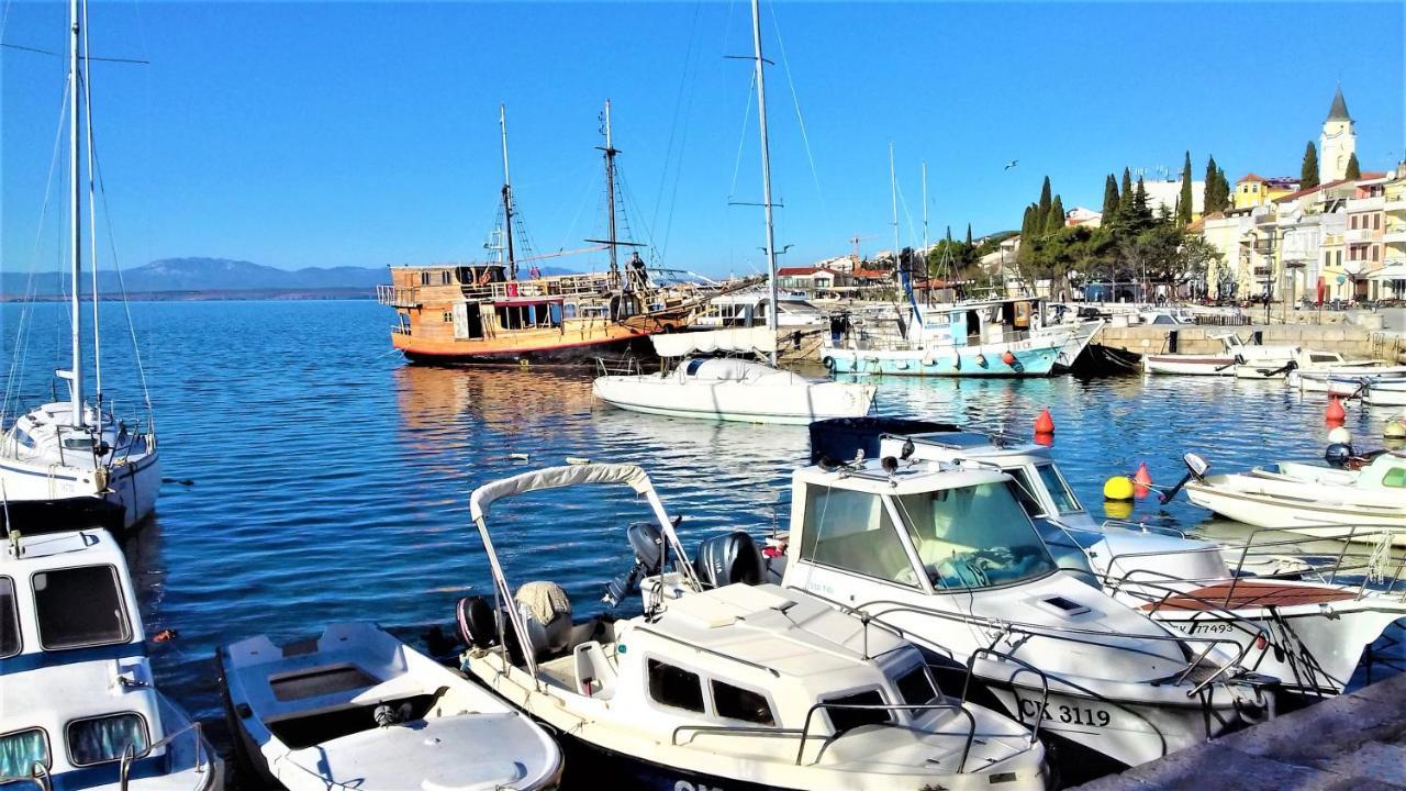 Branko Fabijanic Front Row By The Sea Daire Selce Dış mekan fotoğraf
