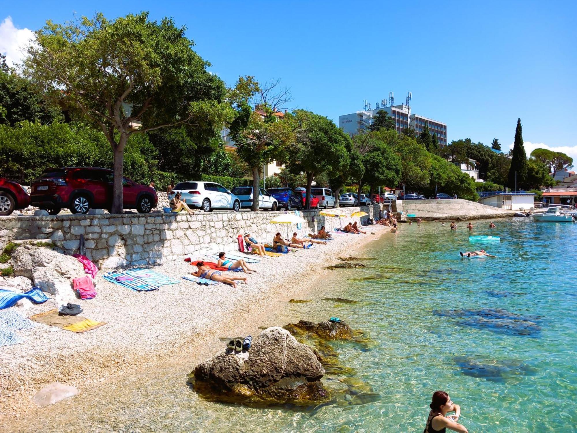 Branko Fabijanic Front Row By The Sea Daire Selce Dış mekan fotoğraf