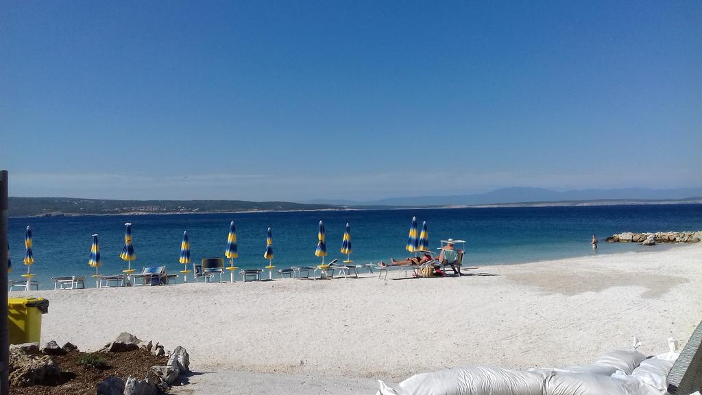 Branko Fabijanic Front Row By The Sea Daire Selce Dış mekan fotoğraf